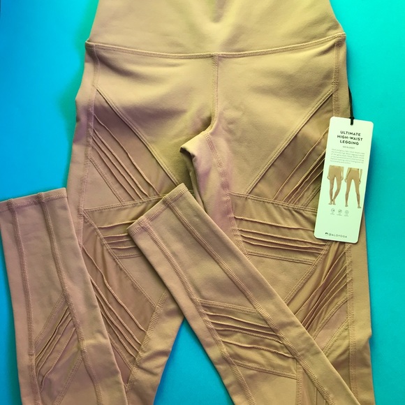 Alo Yoga Jubilee Bra & High-Waist Airbrush Legging-Rosewater XXS NWT 2-Piece Set - Picture 6 of 7